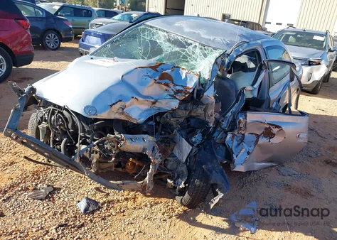 2002 Toyota Echo из США, поврежденный, VIN JTDAT123X20256450